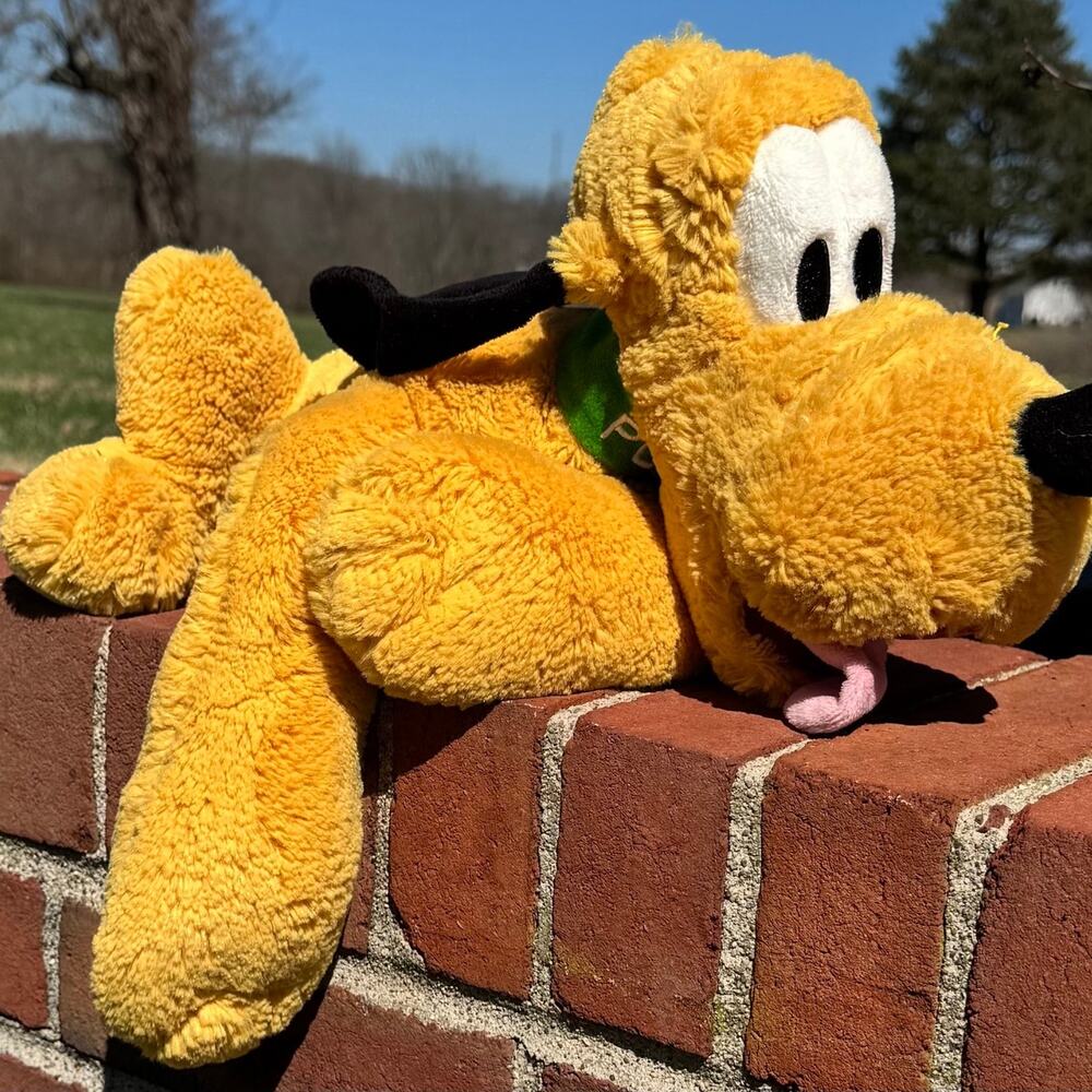 Authentic Disney Store 16” Pluto Plush Soft, Collectible & Cuddly